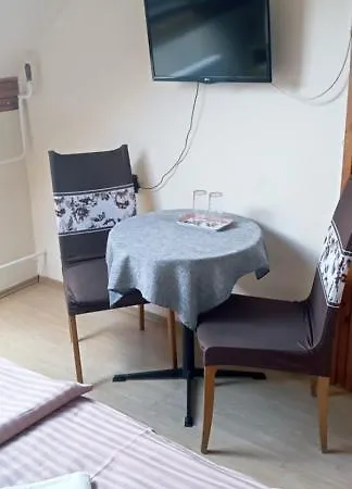 Hattyú Panzió 3* Tata